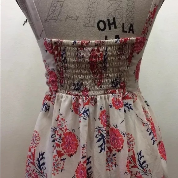 Pins And Needles Women's Spaghetti Strap Blouse Large Silk Floral Beige Coral - Picture 3 of 10